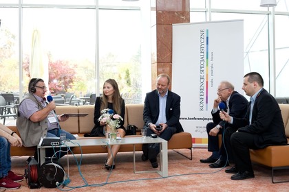 Marek Handwerker (Radio Kraków), Ewelina Nawara (Media-Pro Polskie Media Profesjonalne), Mirosław Bajor (KONFERENCJE SPECJALISTYCZNE), dr inż. Andrzej Krych (Biuro Inżynierii Transportu Pracownie Projektowe Cejrowski i Krych Sp. J) i dr inż. Tomasz Krukowicz (Politechnika Warszawska)