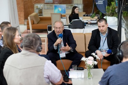 dr inż. Andrzej Krych (Biuro Inżynierii Transportu Pracownie Projektowe Cejrowski i Krych Sp. J) i dr inż. Tomasz Krukowicz (Politechnika Warszawska)