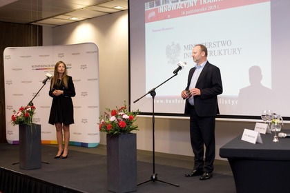 Ewelina Nawara, dyrektor Media-Pro Polskie Media Profesjonalne i Mirosław Bajor, dyrektor programowy cyklu KONFERENCJE SPECJALISTYCZNE