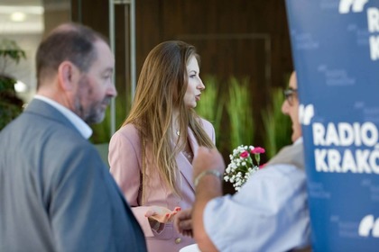 Marek Dworak, sekretarz Wojewódzkiej Rady Bezpieczeństwa Ruchu Drogowego; dyrektor Małopolskiego Ośrodka Ruchu Drogowego w Krakowie i Ewelina Nawara, dyrektor Media-Pro Polskie Media Profesjonalne