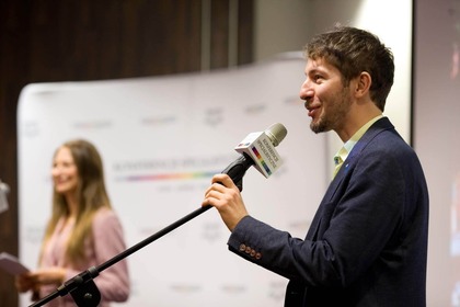 Ewelina Nawara, dyrektor wydawnictwa Media-Pro Polskie Media Profesjonalne i Jarosław Szustek, Tramwaje Warszawskie Sp. z o. o.