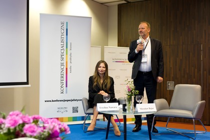 Ewelina Nawara, dyrektor Media-Pro Polskie Media Profesjonalne i Mirosław Bajor, dyrektor programowy cyklu KONFERNCJE SPECJALISTYCZNE nauka-praktyka-biznes