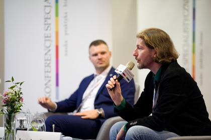 dr inż. Damian Iwanowicz, Wydział Budownictwa, Architektury i Inżynierii Środowiska, Politechnika Bydgoska i Jarosław Szustek, główny specjalista ds. inżynierii ruchu, Tramwaje Warszawskie Sp. z o.o.