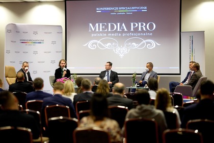 Debata „Kierunki zmian w warunkach technicznych dla sygnalizacji świetlnej”