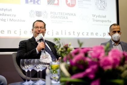 dr inż. Jeremi Rychlewski, Wydział Inżynierii Lądowej i Transportu, Politechnika Poznańska; Centrum Analiz Klubu Jagiellońskiego