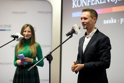 Ewelina Nawara, dyrektor Media-Pro Polskie Media Profesjonalne i Łukasz Gryga, dyrektor Wydziału Miejskiego Inżyniera Ruchu, Urząd Miasta Krakowa