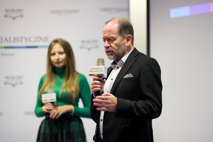 Ewelina Nawara, dyrektor Media-Pro Polskie Media Profesjonalne i Marek Dworak, sekretarz Małopolskiej Wojewódzkiej Rady Bezpieczeństwa Ruchu Drogowego, pełnomocnik dyrektora ds. Bezpieczeństwa Ruchu Drogowego Małopolski Ośrodek Ruchu Drogowego w Krakowie