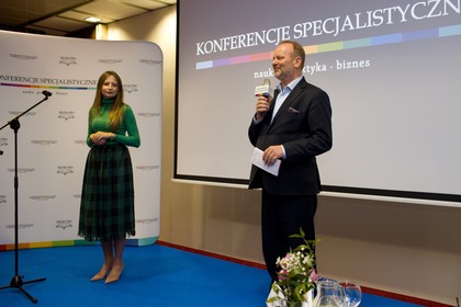 Ewelina Nawara, dyrektor Media-Pro Polskie Media Profesjonalne i Mirosław Bajor, dyrektor programowy cyklu KONFERNCJE SPECJALISTYCZNE nauka-praktyka-biznes