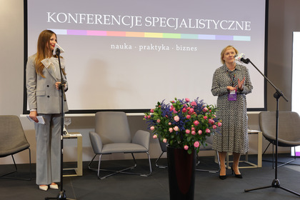 Ewelina Nawara, dyrektor naczelna Media-Pro Polskie Media Profesjonalne i Barbara Dzieciuchowicz, prezes Ogólnopolskiej Izby Gospodarczej Drogownictwa
