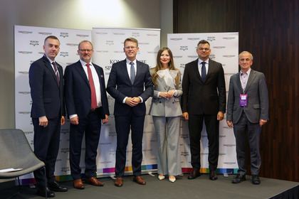 prof. dr hab. inż. Andrzej Szarata, Mirosław Bajor, dr Adam Wieczorek, Ewelina Nawara, Radosław Włoszek, Mariusz Szałkowski