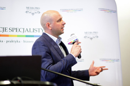 „SENSOR XT - AI w służbie zrównoważonego miasta przyszłości” przedstawił Piotr Nowak z Lumiqon Sp. z o.o.