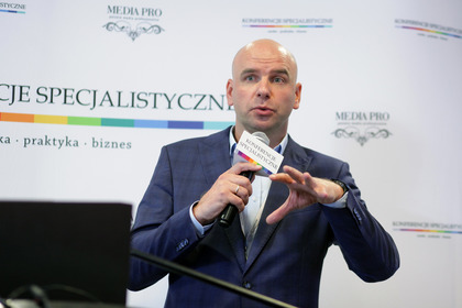 „SENSOR XT - AI w służbie zrównoważonego miasta przyszłości” przedstawił Piotr Nowak z Lumiqon Sp. z o.o.