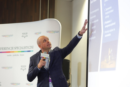 „SENSOR XT - AI w służbie zrównoważonego miasta przyszłości” przedstawił Piotr Nowak z Lumiqon Sp. z o.o.