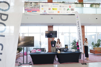 Recepcja Kongresu i tradycyjny wielki plakat wydarzeń z cyklu KONFERENCJE SPECJALISTYCZNE nauka-praktyka-biznes