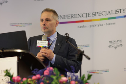 „Analiza funkcjonowania trasy tramwajowej Górka Narodowa – Dworzec Towarowy w Krakowie” była przedmiotem referatu dr. inż. Marka Bauera, prorektora Politechniki Krakowskiej.