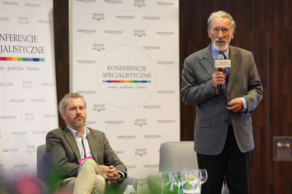 Strefy Czystego Transportu. Przewodniczący sesji: Filip Jarmakowski i dr inż. Tadeusz Kopta.